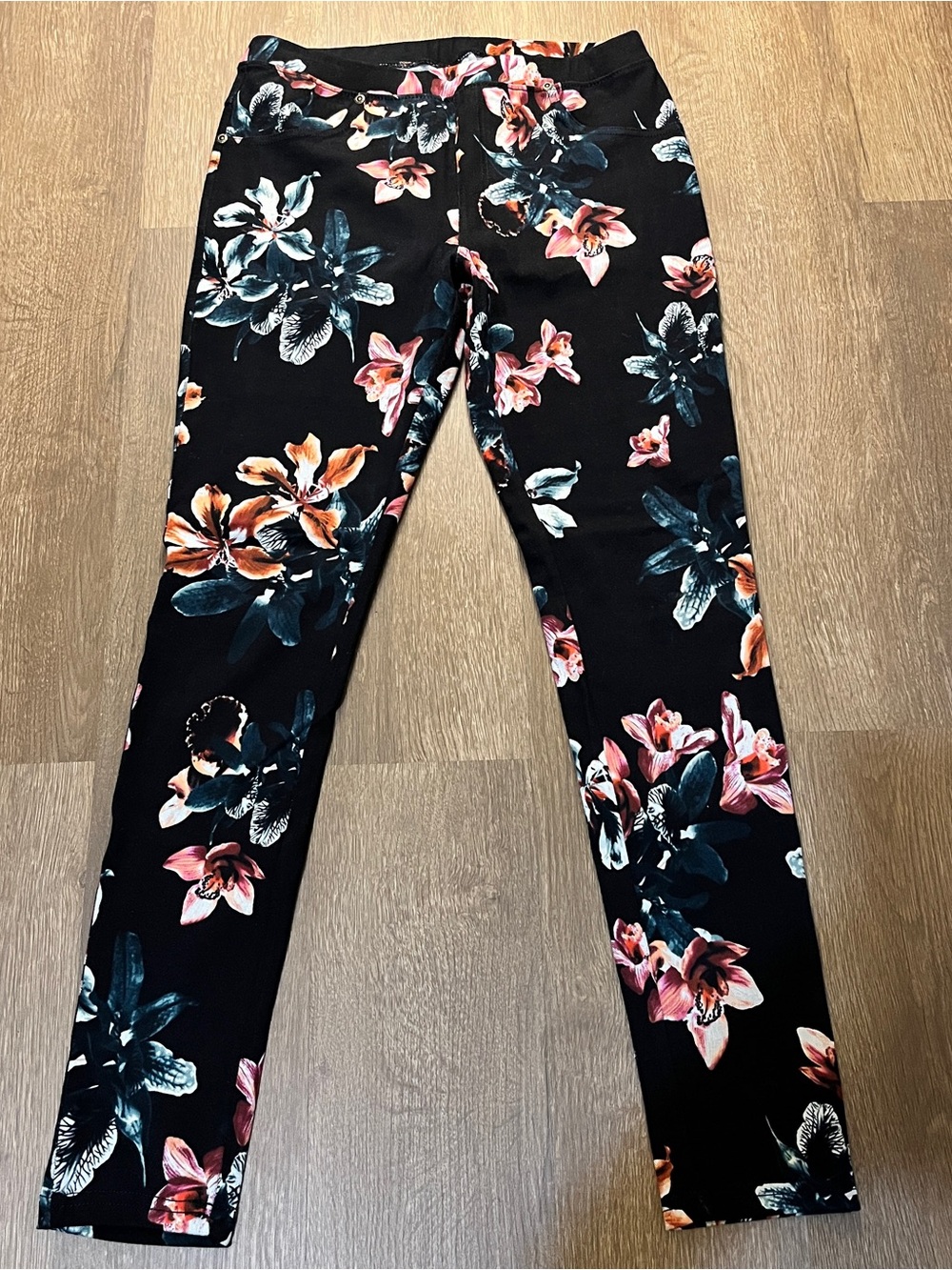 Lildy Black Moody Floral Print Jeggings | Sz S-M | Orchid Print